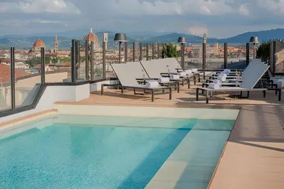 Piscina di NH Firenze o nelle vicinanze