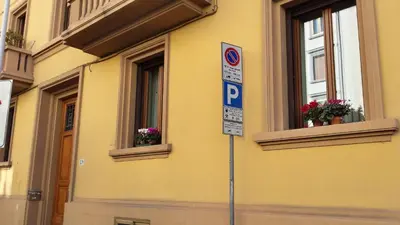 Certificato, attestato, insegna o altro documento esposto da Bianca B&B