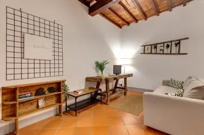 Area soggiorno di Zeno Apartment by Mamo Florence