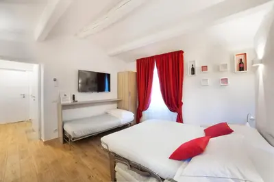 Letto o letti in una camera di Apollo Guest House