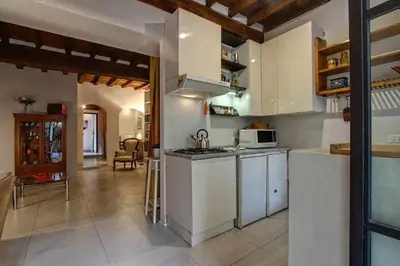 Cucina o angolo cottura di Il Tulipano Apartment With Patio