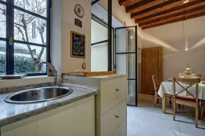 Cucina o angolo cottura di Il Tulipano Apartment With Patio