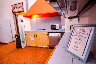 Cucina o angolo cottura di Hostel Santa Monaca