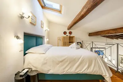 Letto o letti in una camera di Loft Duomo Cathedral with Lift