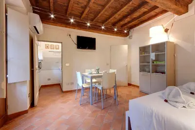 TV o dispositivi per l'intrattenimento presso Cupolone Apartment by Mamo Florence