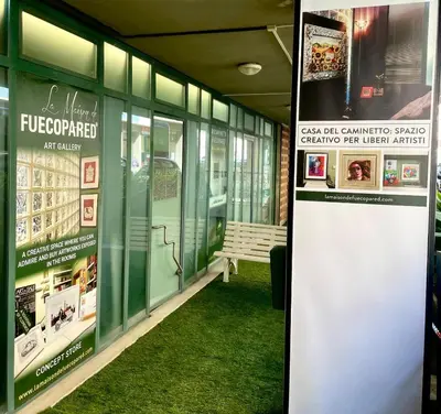 Certificato, attestato, insegna o altro documento esposto da La Maison de Fuecopared