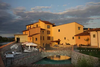 Piscina di Hotel Mulino di Firenze - WorldHotels Crafted o nelle vicinanze