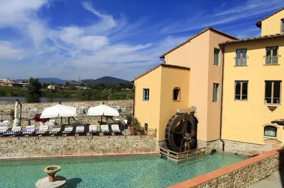 Piscina di Hotel Mulino di Firenze - WorldHotels Crafted o nelle vicinanze