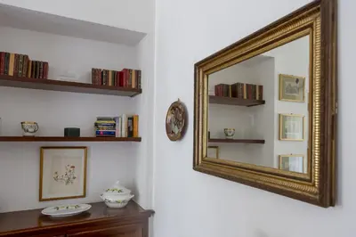 Biblioteca nell'appartamento