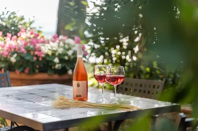 Bevande di Agriturismo Vecchio Borgo Di Inalbi