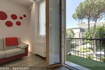 Balcone o terrazza di Dante & Virgilio Apartments by Mamo Florence