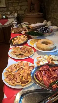 Cibo presso l'agriturismo o nelle vicinanze