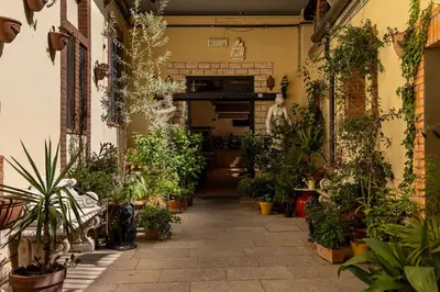Giardino di Hostel Archi Rossi