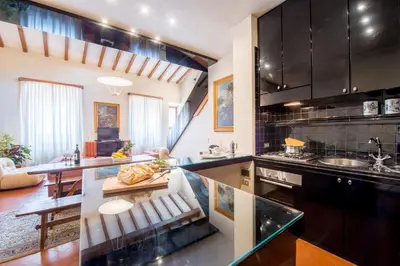 Cucina o angolo cottura di Prestige Signoria by Mmega