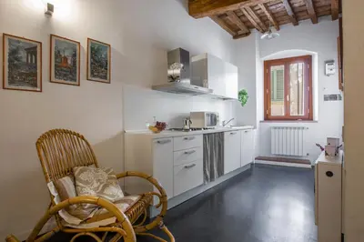Cucina o angolo cottura di GuestHost - San Lorenzo Charm - Florence Nook