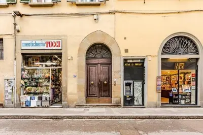 Supermercato o altri negozi dell'appartamento o nelle vicinanze