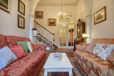 Area soggiorno di Santa croce elegant with garage