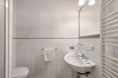 Bagno di Central Strozzi by Mmega