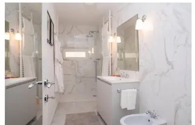 Bagno di The Golden Tree