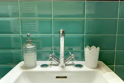 Bagno di Lungarno Apartment by Mamo Florence