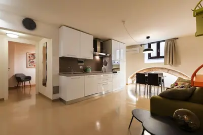 Cucina o angolo cottura di Arch Apartment Duomo - Florence
