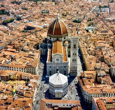 Vista generica su Firenze o vista sulla città dall'interno dell'appartamento