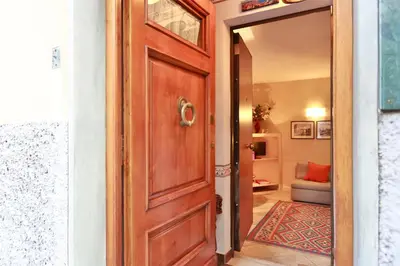 Area soggiorno di Ghibellina Apartment in the heart of the city
