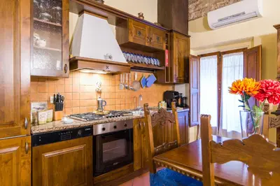Cucina o angolo cottura di GuestHost - Florence Ariento Romantic Apartment