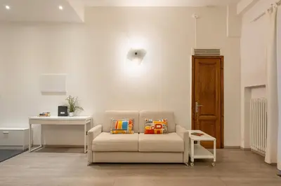 Letto o letti in una camera di Keys of Italy - Pergola 19 - 1 Bdr Flat with inner courtyard