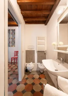 Bagno di Keys of Italy - F1 - Fiesolana 24 - Santa Croce one bedroom apartment for couples