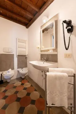 Bagno di Keys of Italy - F1 - Fiesolana 24 - Santa Croce one bedroom apartment for couples