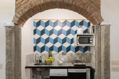 Cucina o angolo cottura di Keys of Italy - F7 - Fiesolana 24 - Santa Croce one bedroom flat for 2 or 3 guests