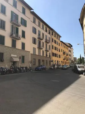 Edificio in cui si trova la stanza in casa privata