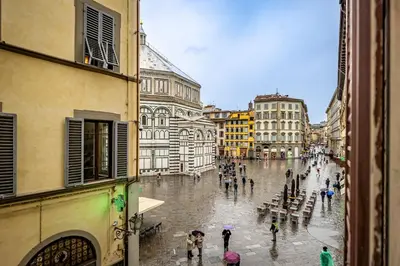 Vista generica su Firenze o vista sulla città dall'interno del bed & breakfast