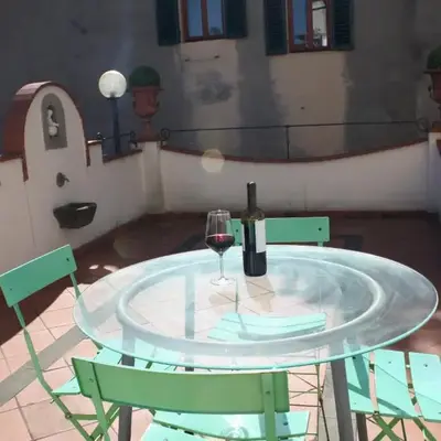 S.Zanobi courtyard house w/ terrace