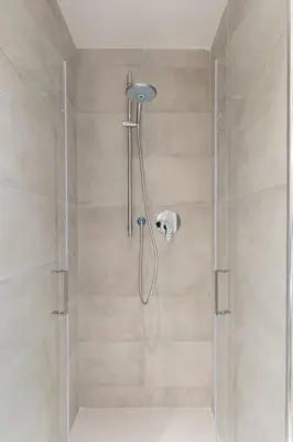 Bagno di Keys of Italy - Mudiva - Albero 2 - Train station modern 1 bdr flat 1st floor