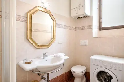 Bagno di Corte al Duomo by Mmega