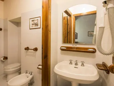 Bagno di Holiday Home Il Frantoio by Interhome