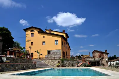 Piscina di Agriturismo Il Poderaccio o nelle vicinanze