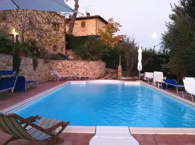 Piscina di B&B La Fonte del Machiavelli o nelle vicinanze