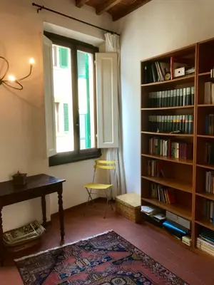 Biblioteca nell'appartamento