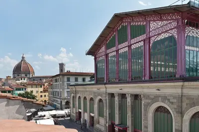 Vista generica su Firenze o vista sulla città dall'interno dell'appartamento