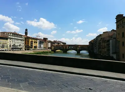 Vista sul fiume nelle vicinanze dell'appartamento