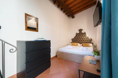 Letto o letti in una camera di Keys of Italy - Senese 38 - Two bedroom apartment close to city centre