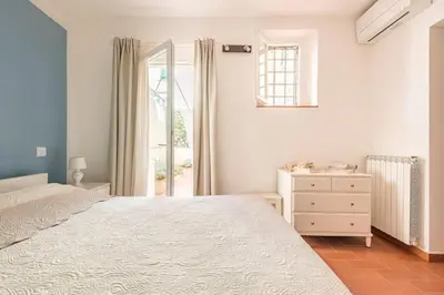 Letto o letti in una camera di DaLu Florence apartment Davide - private car park 15 minutes to the city center