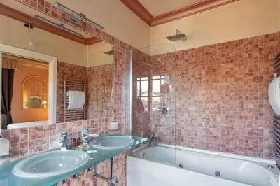 Bagno di Residenza Gambrinus