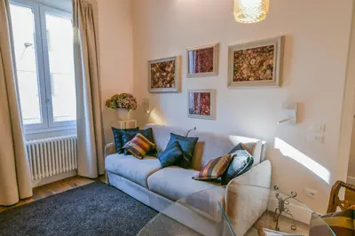 Area soggiorno di Oltrarno's Sweet Rose - FREE PARKING!
