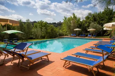 Piscina di Agriturismo Borgo dei Ricci o nelle vicinanze