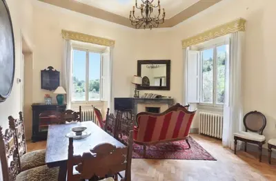 Area soggiorno di 3bdrm luxury Apartment in Tuscan Villa,Private Estate, shared Swimmingpool
