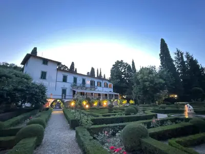 Giardino di 3bdrm luxury Apartment in Tuscan Villa,Private Estate, shared Swimmingpool